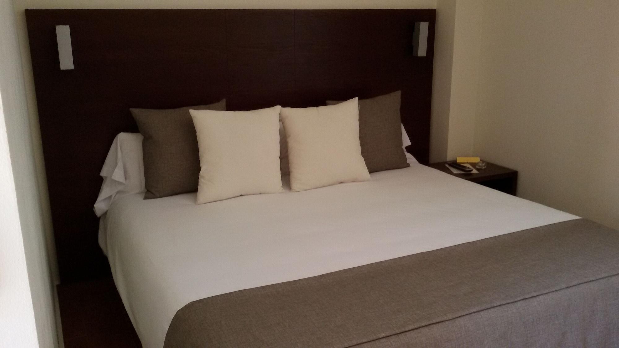 Hotel Rural Arroyo La Plata By Bossh Hotels Jerez De Los Caballeros Zewnętrze zdjęcie