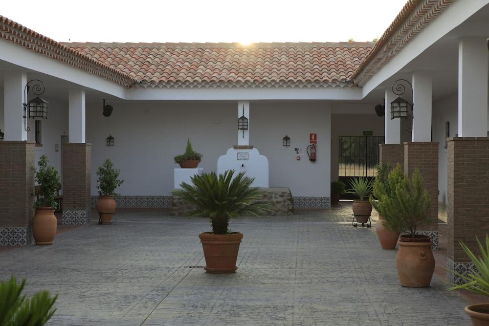 Hotel Rural Arroyo La Plata By Bossh Hotels Jerez De Los Caballeros Zewnętrze zdjęcie