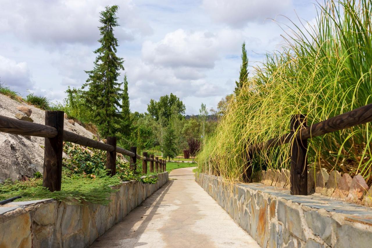 Hotel Rural Arroyo La Plata By Bossh Hotels Jerez De Los Caballeros Zewnętrze zdjęcie